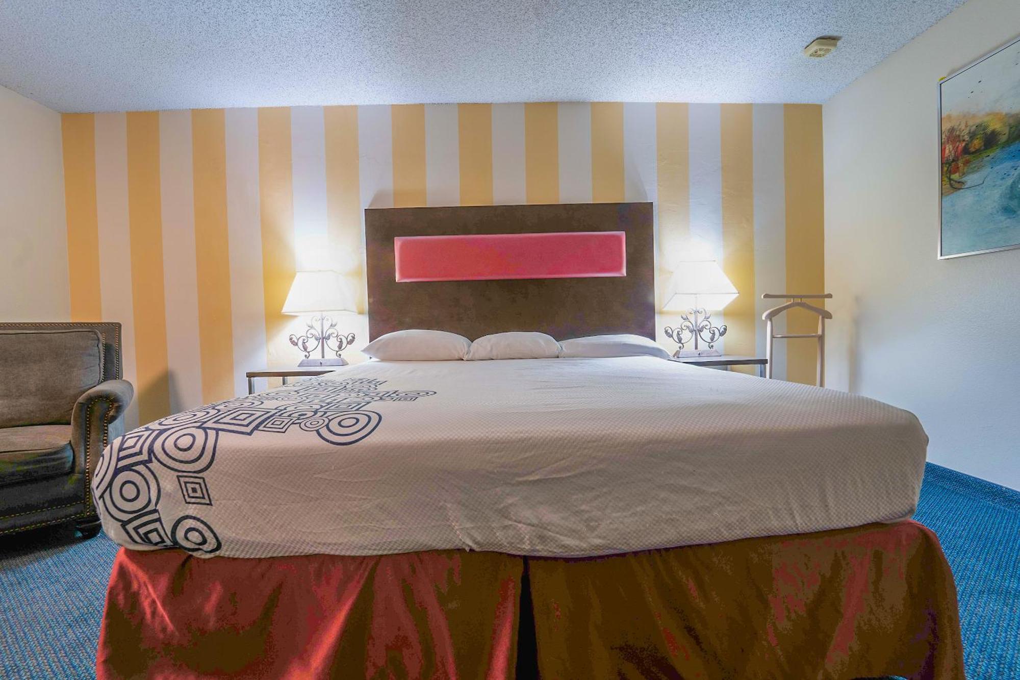 Royal Plaza Inn Indio Extérieur photo