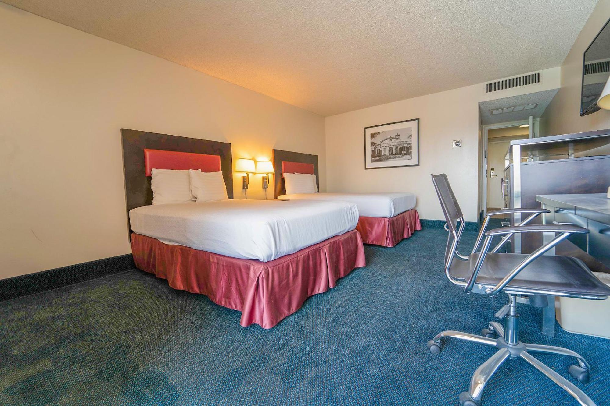 Royal Plaza Inn Indio Extérieur photo
