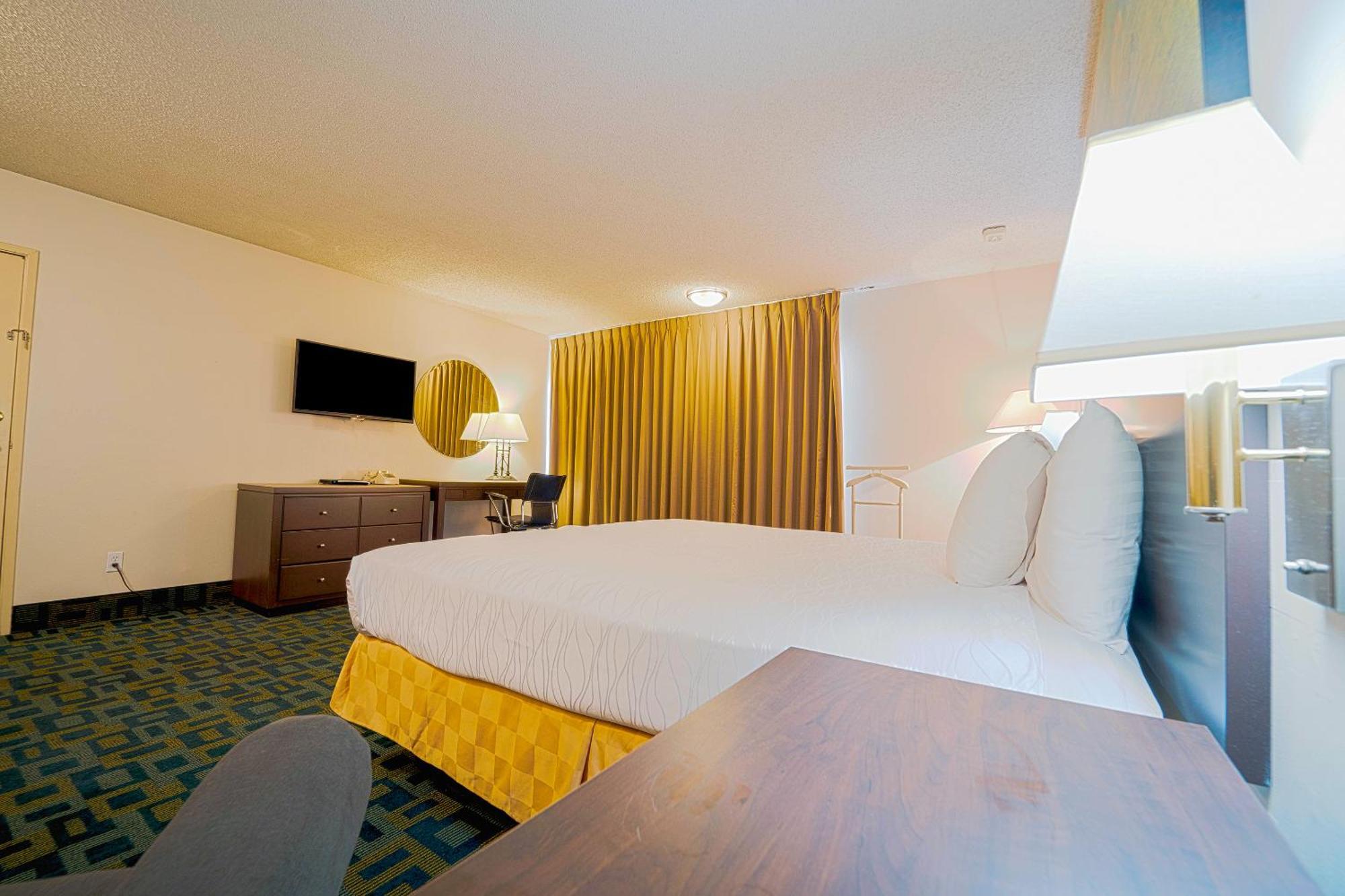Royal Plaza Inn Indio Extérieur photo