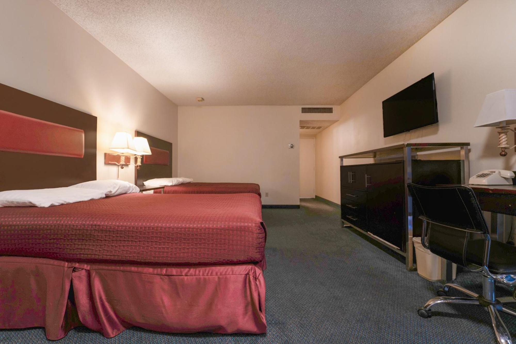 Royal Plaza Inn Indio Extérieur photo