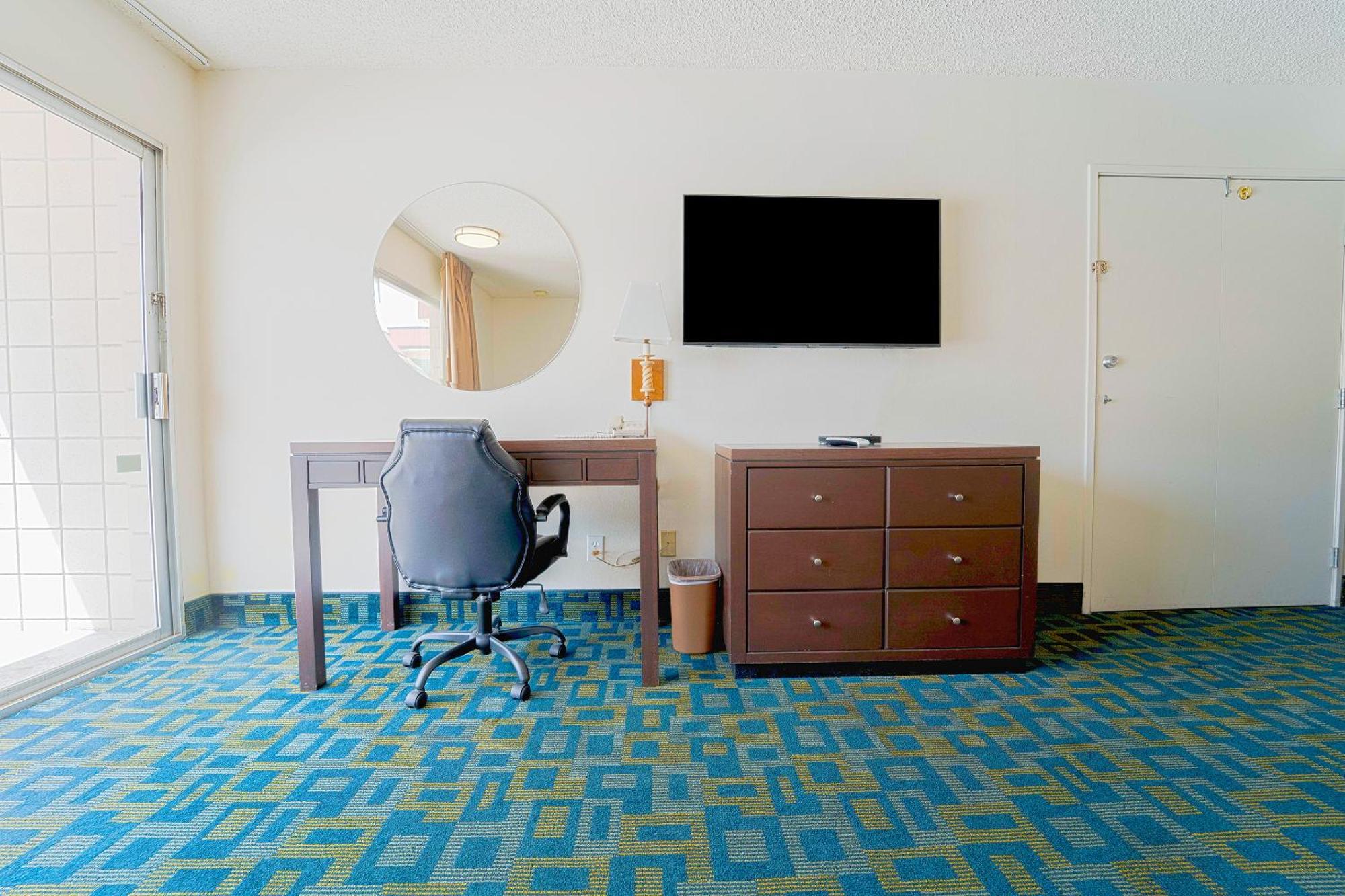 Royal Plaza Inn Indio Extérieur photo